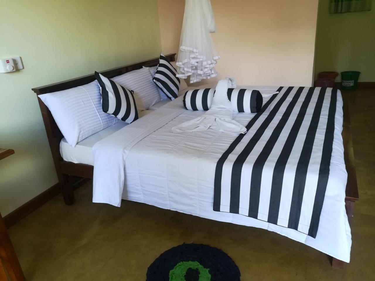 Dinaro Guest Hotell Ella Rom bilde
